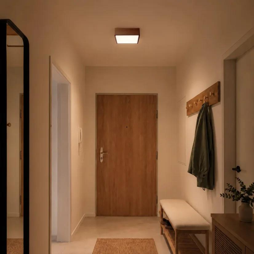Stropní světlo BLOKK 30x30 v předsíni