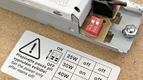 Nastavení výkonu svítidla - DIP switch