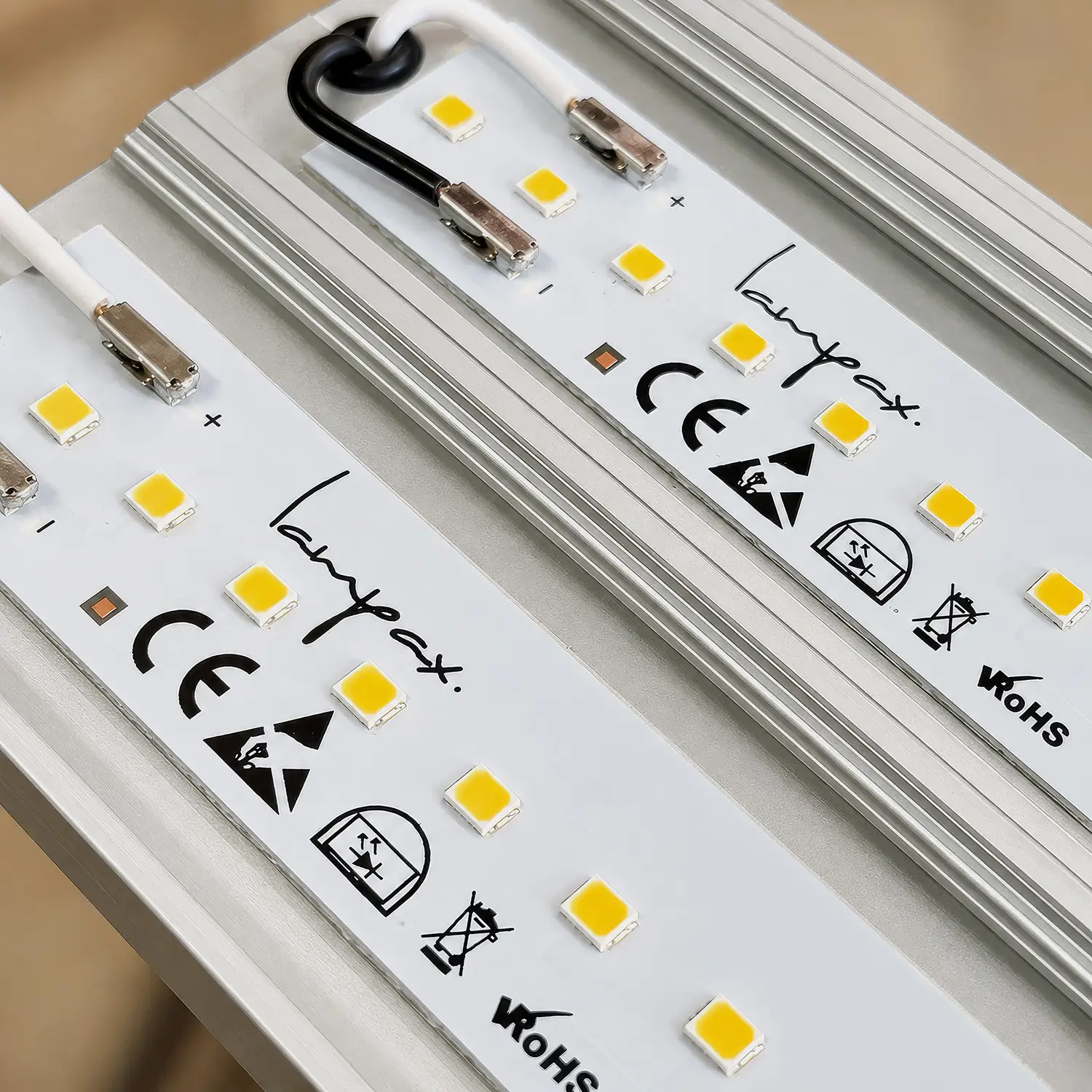 Lineární LED moduly pro svítidla LINNA